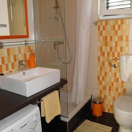 Apartament Mare *